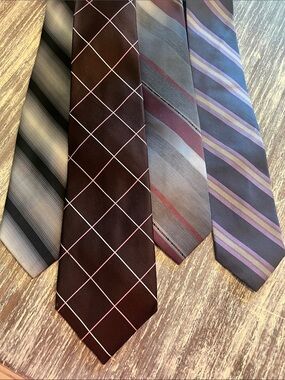 4 Men's Burgundy Plaid & striped Necktie - Classic Business one is Ryan Seacrest
